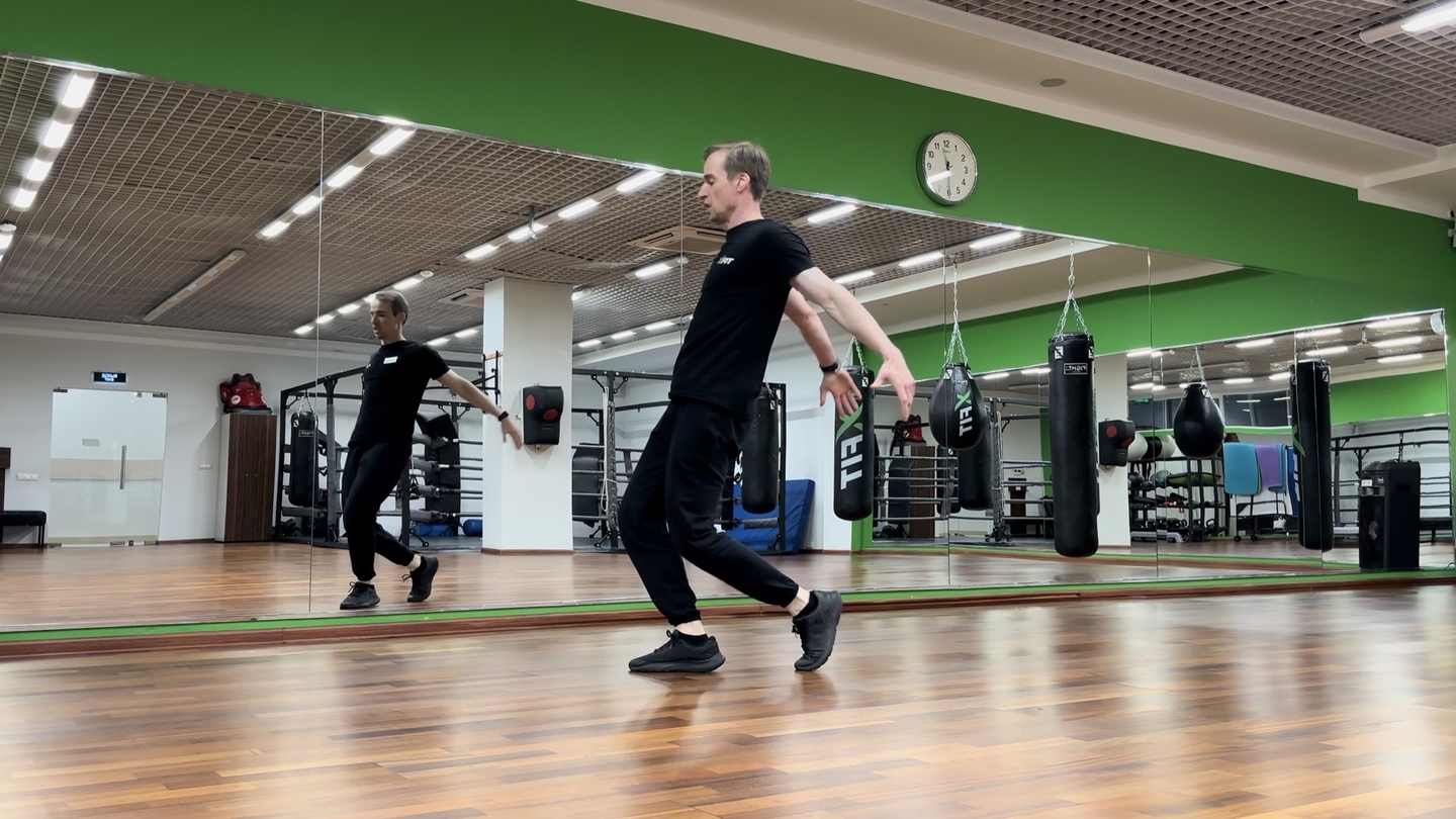 Brooklyn step (Uprock base step)