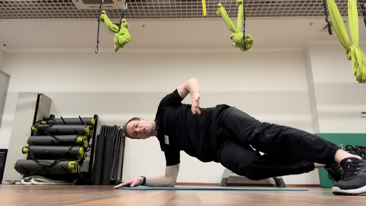 Планка «прогулка» (ходьба ногами вперед, в сторону) / Plank Walk-ins