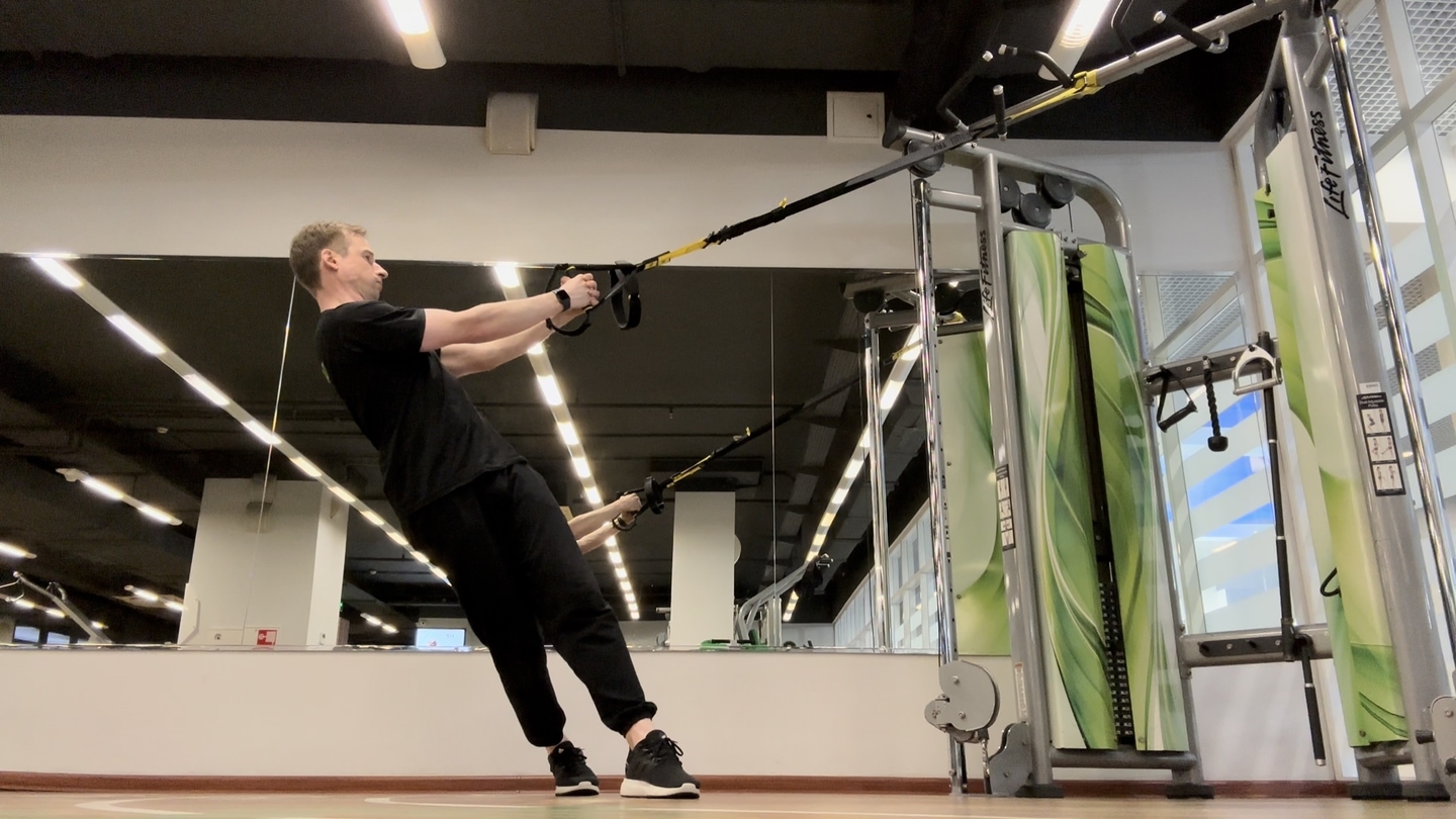 TRX Поворот корпуса (стоя) / TRX Resisted Torso Rotation (M)