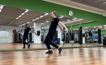 Brooklyn step (Uprock base step)