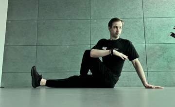 Половинная поза царя рыб (Ардха матсьендрасана)