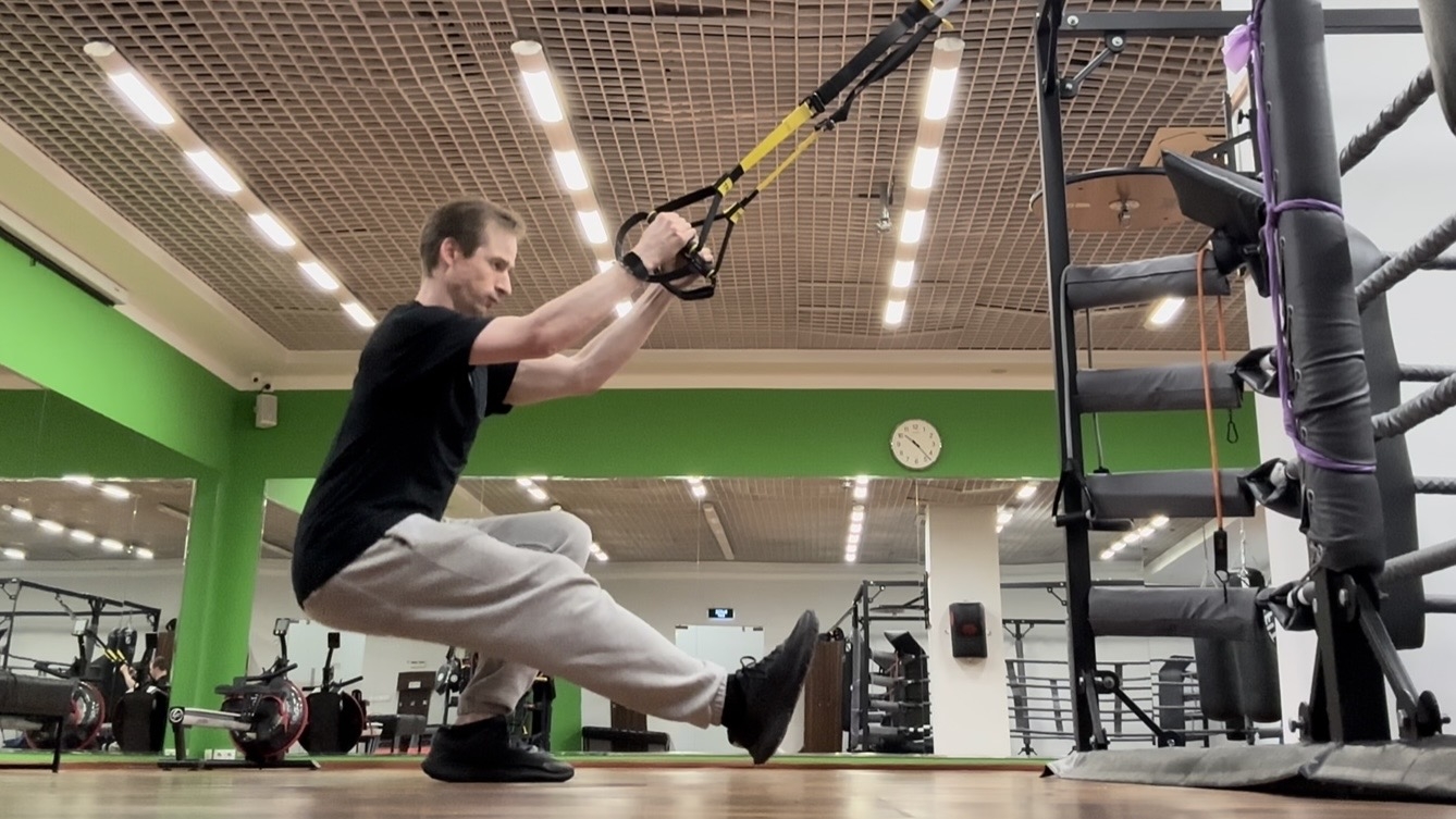 TRX Приседания на одной ноге / TRX Squat Single Leg