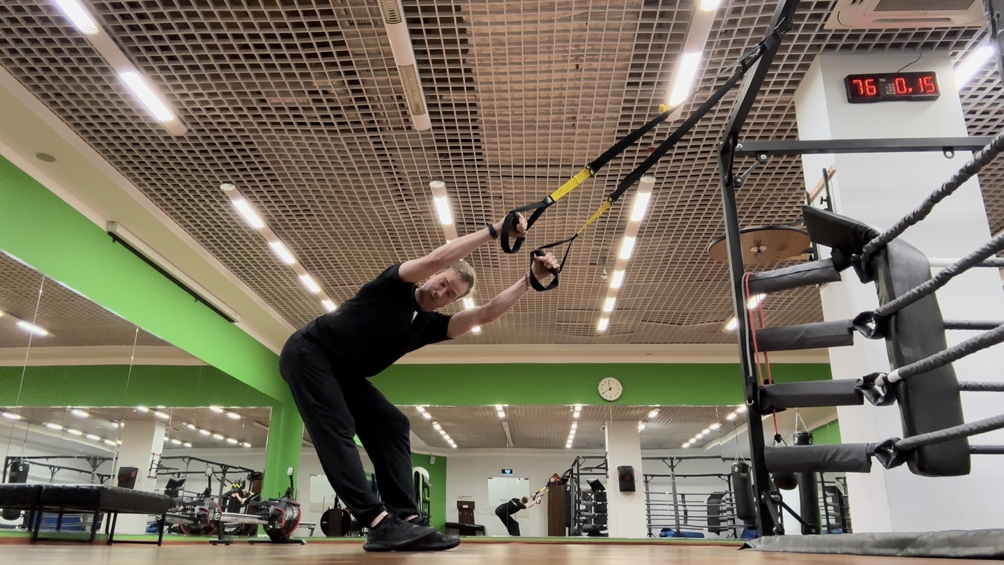 TRX – растягивание мышц верха спины/поясницы(+ c ротацией) / TRX Upper/Lower Back (with rotation) Stretch